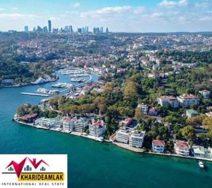 نما از بالا ویلای کهنه ساخت و گران قیمت در استانبول