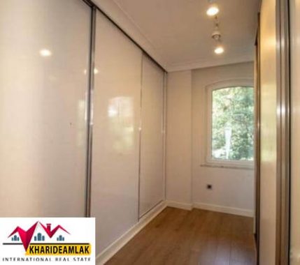 ویلای کهنه ساخت و گران قیمت در استانبول- راهرو