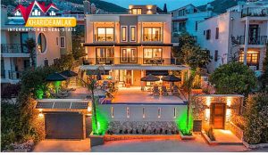 Luxury villa in Babak